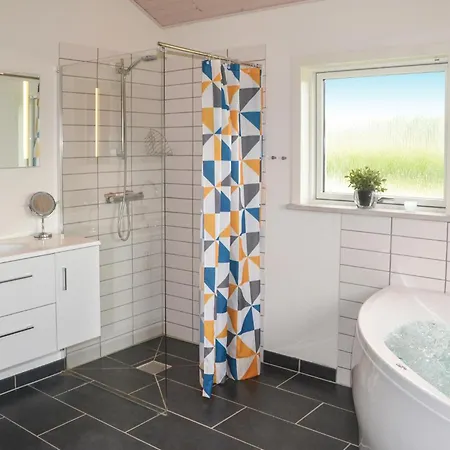 Pet Friendly In Skjern With Kitchen Vakantiehuis Stavning